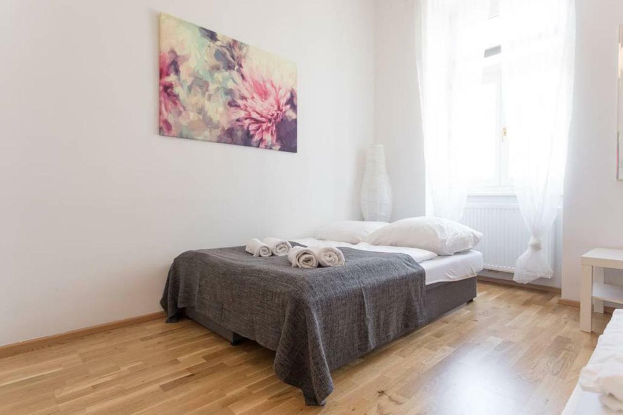 Spacious Vienna Central Station Residence Eksteriør billede